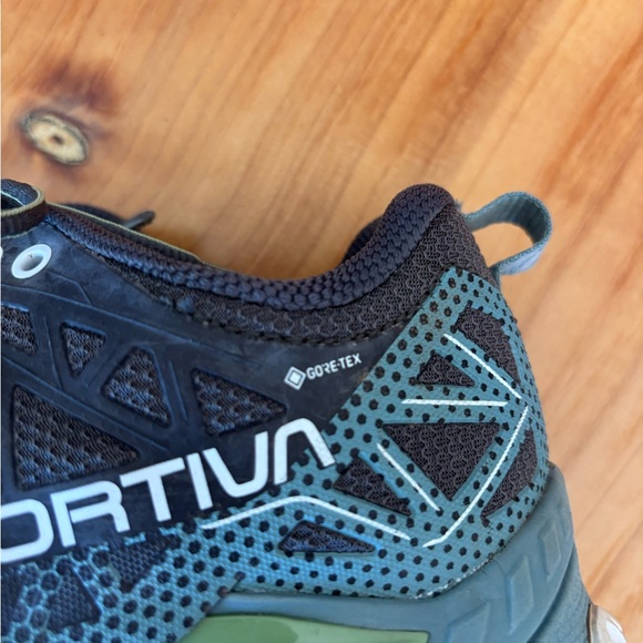 La Sportiva Bushido ll GTX trail running shoes, size women’s 8.5. - Picture 7 of 8